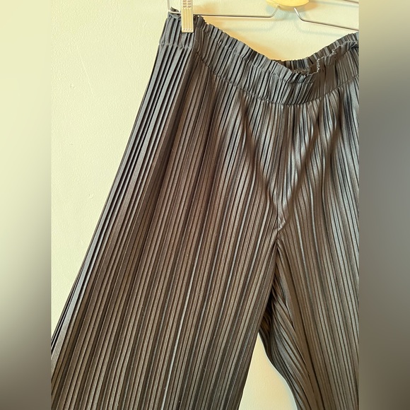 Ann Taylor black pleated pants accordion wide leg elastic waist fall - Picture 3 of 6